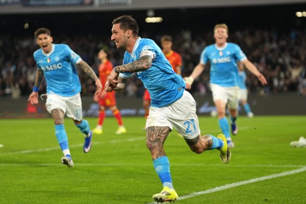 NAPLES, ITALY - MARCH 14: Matteo Politano of SSC Napoli celebrates after scoring his side second goal during the Serie A match between SSC Napoli and US Lecce at Stadio Diego Armando Maradona on March 14, 2026 in Naples, Italy. (Photo by Francesco Pecoraro/Getty Images)