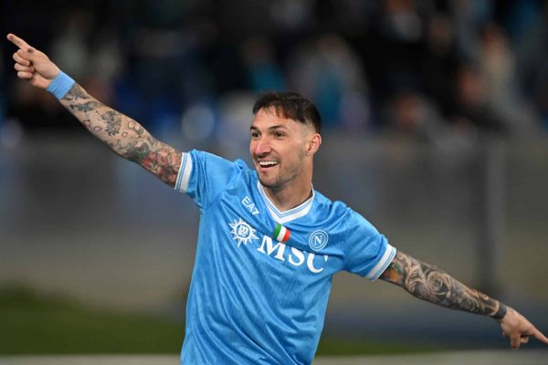 NAPLES, ITALY - APRIL 06: Matteo Politano of SSC Napoli celebrates after scoring the opening goal during the Serie A match between SSC Napoli and AC Milan at Stadio Diego Armando Maradona on April 06, 2026 in Naples, Italy. (Photo by Francesco Pecoraro/Getty Images)