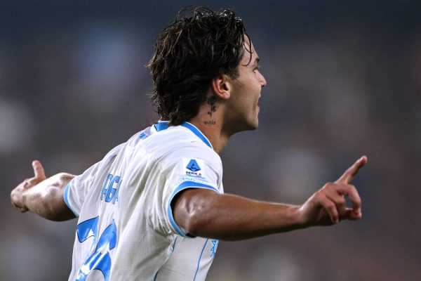 GENOA, ITALY - AUGUST 22: Antonio Vergara of Napoli celebrates during the Serie A match between Genoa CFC and SSC Napoli at Stadio Luigi Ferraris on August 22, 2026 in Genoa, Italy. (Photo by Image Photo Agency/Getty Images)