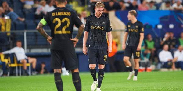 Villarreal, Spain - October 13: Kevin De Bruyne of SSC Napoli looks dejected during the UEFA Champions League 2026/2027 match between Villarreal and Napoli at Estadio de la Cerámica on October 13, 2026 in Villarreal, Spain. (Photo by Maria Jose Segovia/DeFodi Images/DeFodi via Getty Images)
