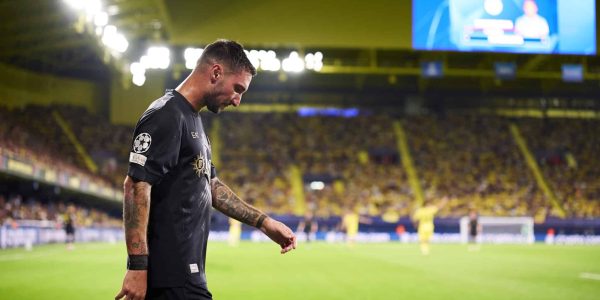 VILLARREAL, SPAIN - OCTOBER 13: Matteo Politano of SSC Napoli walks off the pitch after being substituted during the UEFA Champions League 2026/27 League Phase MD2 match between Villarreal CF and SSC Napoli at Estadio de la Ceramica on October 13, 2026 in Villarreal, Spain. (Photo by Manuel Queimadelos/Quality Sport Images/Getty Images)