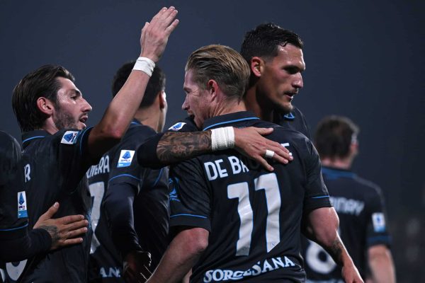 MONZA, ITALY - OCTOBER 28: Kevin De Bruyne of Napoli celebrates with teammates after scoring his team's fourth goal during the Serie A match between AC Monza and SSC Napoli at U-Power Stadium on October 28, 2026 in Monza, Italy. (Photo by Image Photo Agency/Getty Images)