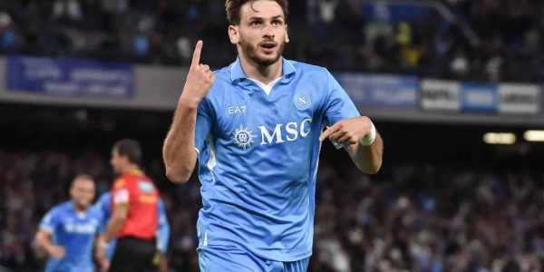 Kvaratskhelia ricorda alla BBC l'importanza del Napoli nella sua carriera: “È stato un momento decisivo”. Dal sogno in Russia alla Serie A.