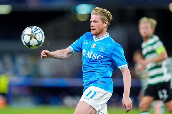 Kevin De Bruyne of SSC Napoli controls the ball during the UEFA Champions League 2025/26 League Phase MD2 match between SSC Napoli and Sporting Lisbon at Stadio Diego Armando Maradona on October 1, 2025 in Neaples, Italy. (Photo by Giuseppe Maffia/NurPhoto via Getty Images)