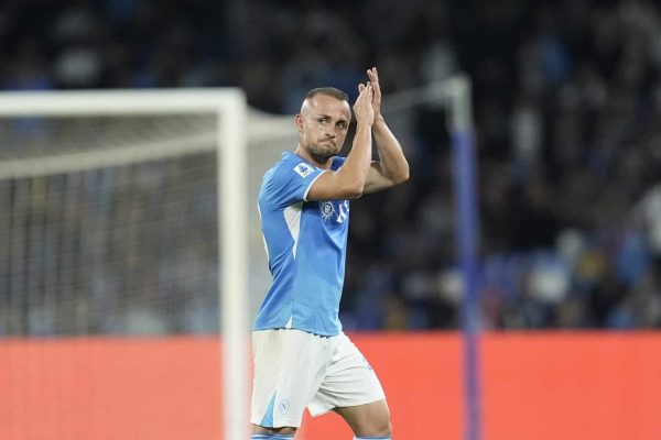 Naples, Italy - October 4: Stanislav Lobotka of SSC Napoli gestures during the Serie A match between Napoli and Como 1907 at Diego Maradona on October 4, 2024 in Naples, Italy. (Photo by Matteo Ciambelli/DeFodi Images via Getty Images)