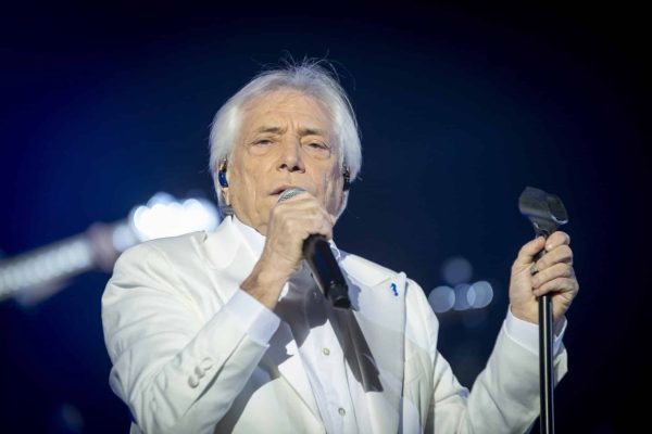Nino D&rsquo;Angelo parla a Radio Goal del successo de &ldquo;La Costiera Amalfitana&rdquo; e degli incendi: &ldquo;Mi piange tanto il cuore&rdquo;.