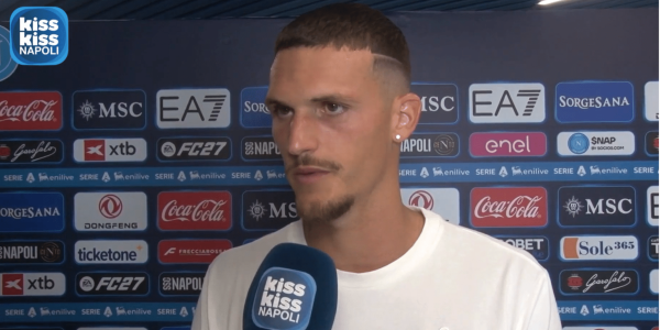 Rafa Marin commenta Napoli-Como: “Dobbiamo migliorare”. Il difensore è felice di essere rimasto a Napoli e parla del Villarreal.