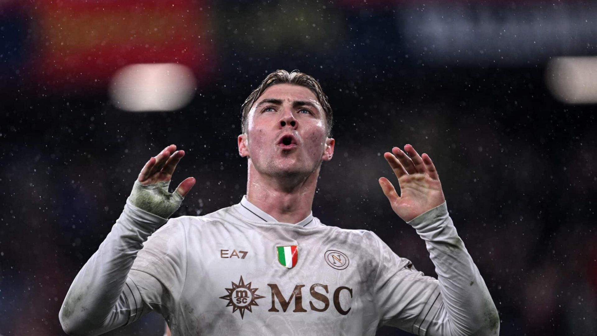 GENOA, ITALY - FEBRUARY 07: Rasmus Hojlund of Napoli celebrates his goal during the Serie A match between Genoa CFC and SSC Napoli at Luigi Ferraris Stadium on February 07, 2026 in Genoa, Italy. (Photo by Image Photo Agency/Getty Images)