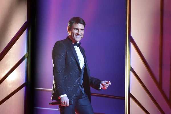NAPOLI, ITALY - 2018/03/16: Sal Da Vinci perform live on stage with 50 musicians in the show Sinfonie in Sal maggiore at the Teatro Augusteo in Napoli. (Photo by Paola Visone/Pacific Press/LightRocket via Getty Images)