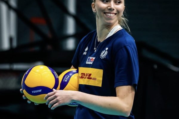 Sara-fahr7.jpg