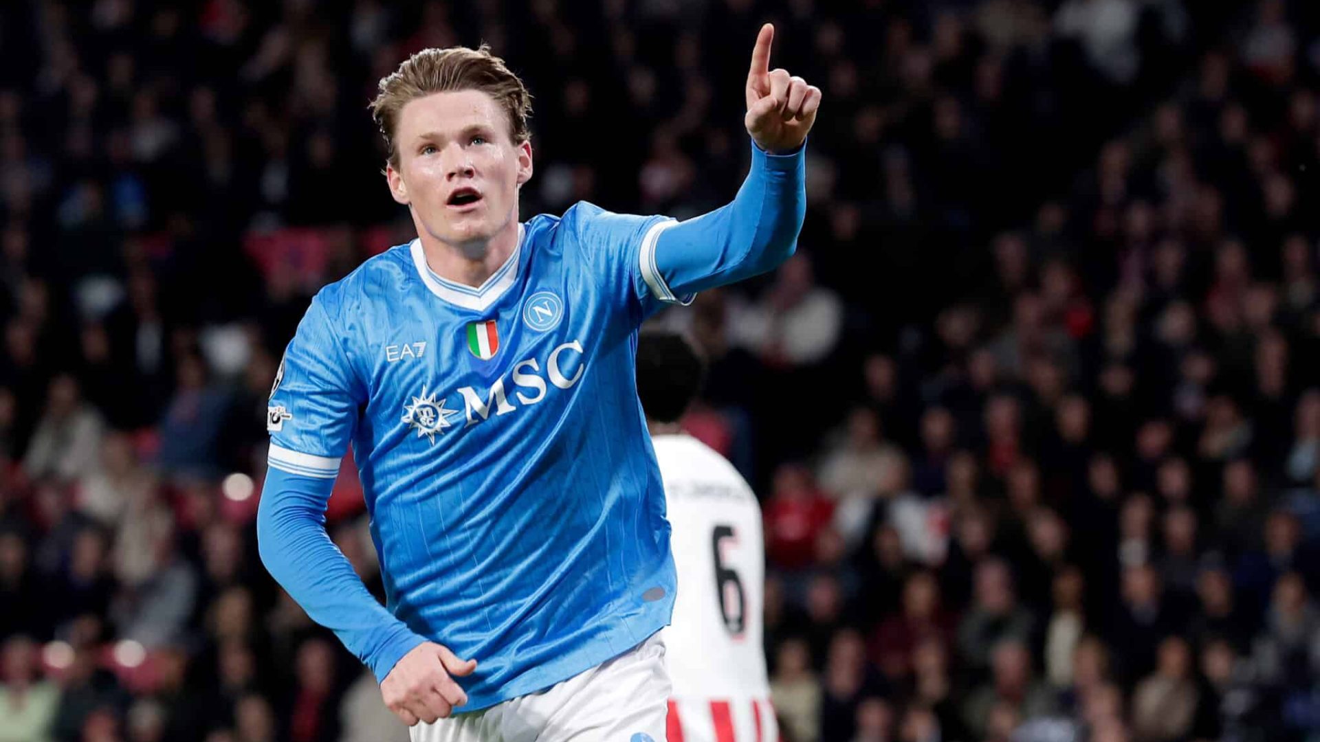 EINDHOVEN, NETHERLANDS - OCTOBER 21: Scott McTominay of Napoli celebrates 0-1  during the UEFA Champions League  match between PSV v Napoli at the Philips Stadium on October 21, 2025 in Eindhoven Netherlands (Photo by Marcel Bonte/Soccrates/Getty Images)