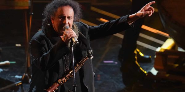 È iniziato Terra Sonans, il festival ideato da Enzo Avitabile all’Anfiteatro Campano. Da Salif Keïta a Dee Dee Bridgewater, musica dal mondo.