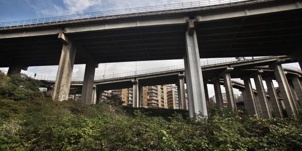NAPOLI, ITALY - 2012/11/27: The Highway bridge in Vomero district in Napoli, Italy. (Photo by Andrea Baldo/LightRocket via Getty Images)