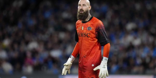 Napoli, Italy - November 1: Vanja Milinkovic Savic of SSC Napoli looks on during the Serie A match between SSC Napoli and Como 1907 at Diego Maradona on November 1, 2025 in Napoli, Italy. (Photo by Matteo Ciambelli/DeFodi Images/DeFodi via Getty Images)