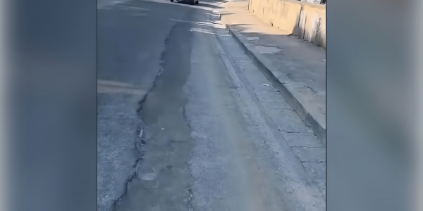 Lavori in corso in via Manzoni: i cittadini chiedono attenzione al ripristino del manto stradale al termine degli interventi.