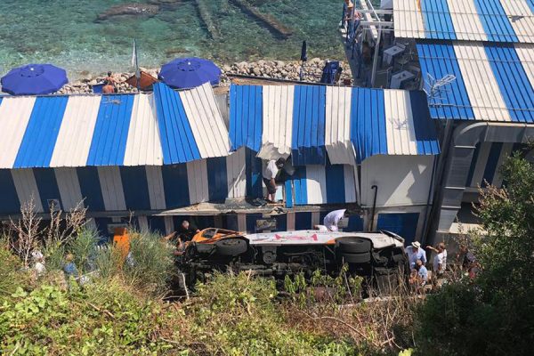 autobus-scarpata-capri