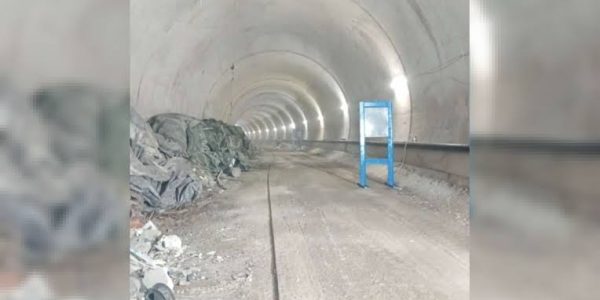 Completata la bonifica della maxi-discarica di Arzano al confine con Secondigliano. Ora l'attenzione si sposta sul monitoraggio ambientale.
