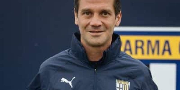 chivu2424.JPG
