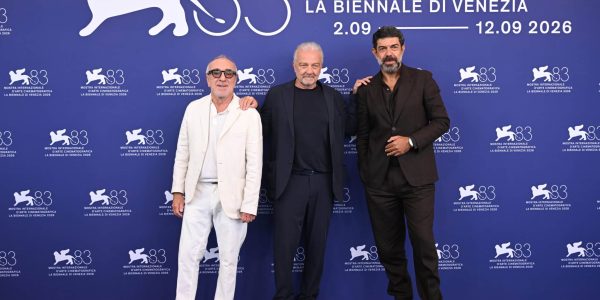 Silvio Orlando parla di Dio ride a Venezia: il film di Giovanni Veronesi chiude la Mostra il 12 settembre. Nel cast anche Favino.