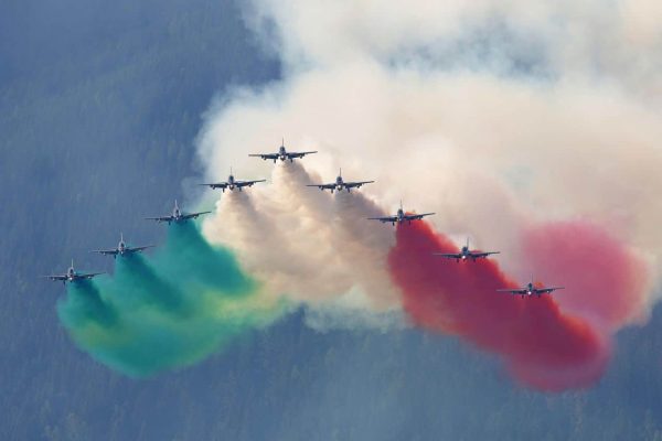 frecce-tricolori-7486104_1280.jpg
