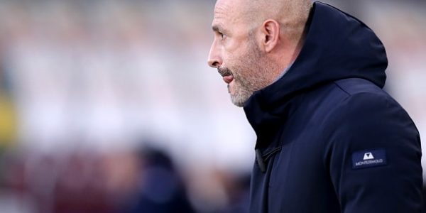 STADIO OLIMPICO, TORINO, ITALY - 2022/01/10: Vincenzo Italiano , head coach  of Acf Fiorentina,  looks on during the Serie A match between Torino Fc and Acf Fiorentina. Torino Fc wins 4-0 over Acf Fiorentina. (Photo by Marco Canoniero/LightRocket via Getty Images)