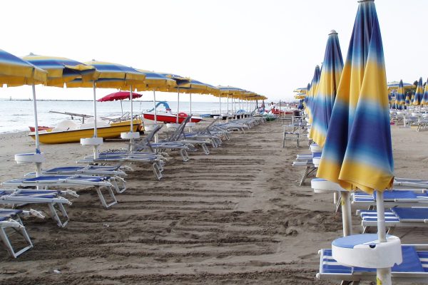 grand-beach-199739.jpg