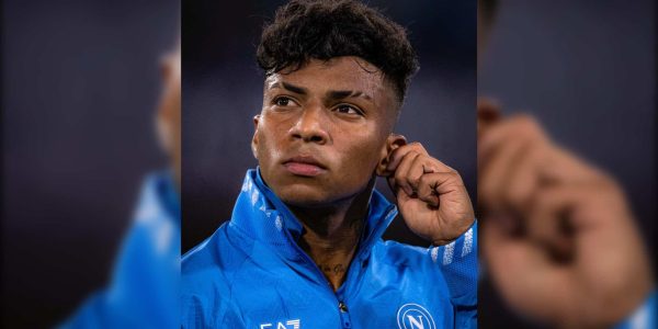 Alisson Santos rassicura i tifosi dopo l’infortunio contro l’Arsenal: “Non è il mio meglio, ma tornerò!”. Attesa per gli esami.