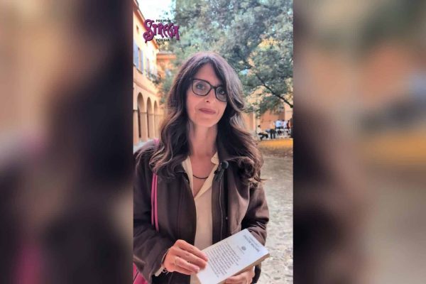 Carmen Gallo vince il Premio Strega Poesia 2026 con “Procne Machine”, raccolta che intreccia mito greco, violenza e libertà.