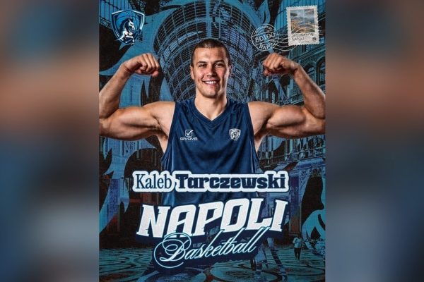 Kaleb Tarczewski è un nuovo giocatore del Napoli Basketball. Il centro americano ex Olimpia Milano arriva per la stagione 2026-2027.