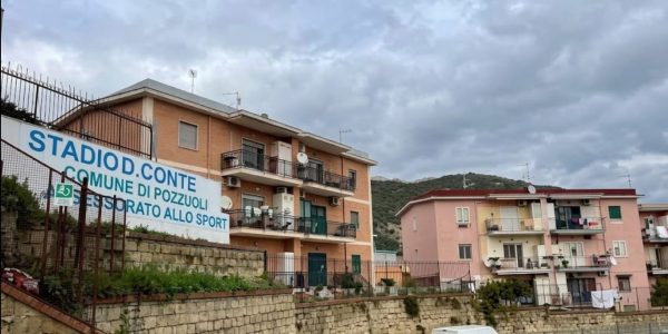 Tifoso del Portici di 34 anni aggredito e colpito alla testa dopo la partita con la Puteolana: è stato operato e resta in condizioni gravi.