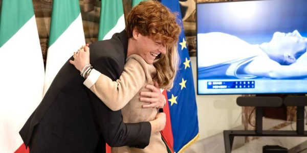 Roma, 30/01/2024 – Il Presidente del Consiglio, Giorgia Meloni, ha ricevuto Jannik Sinner a Palazzo Chigi.