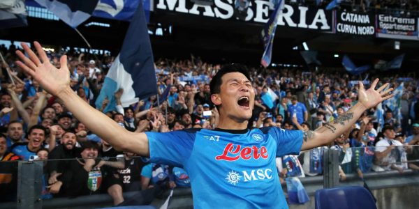 NAPLES, ITALY - MAY 07: Kim Min-Jae of SSC Napoli celebrates victory after the Serie A match between SSC Napoli and ACF Fiorentina at Stadio Diego Armando Maradona on May 07, 2023 in Naples, Italy. (Photo by Francesco Pecoraro/Getty Images)