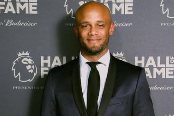 kompany3.JPG