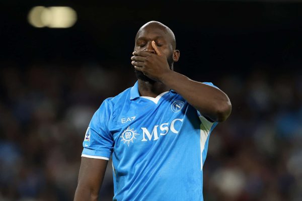 NAPLES, ITALY - OCTOBER 04: Romelu Lukaku of SSC Napoli celebrates after scoring his side's second goal during the Serie A match between Napoli and Como at Stadio Diego Armando Maradona on October 04, 2024 in Naples, Italy. (Photo by Francesco Pecoraro/Getty Images)