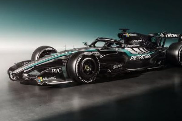 mercedes-f1-2.JPG