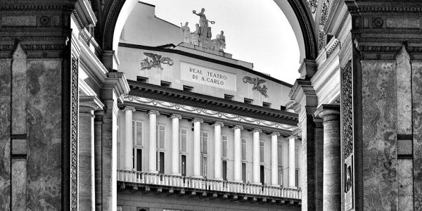 naples-1545643_1280.jpg