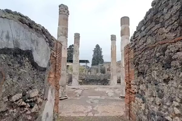 pompei-colonne-fauno