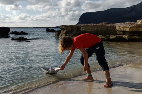 procida-barchette-carta