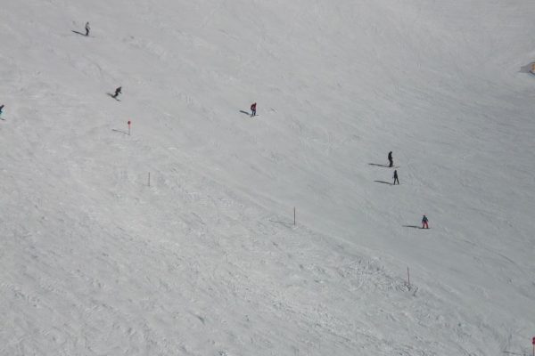 ski-slope-16225_1280.jpg