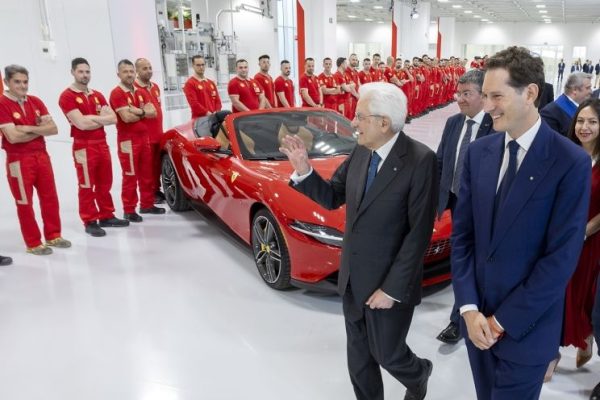 Il Presidente Sergio Mattarella accompagnato da John Elkann, Presidente esecutivo di Ferrari S.p.A,, visita al nuovo e-building della Ferrari